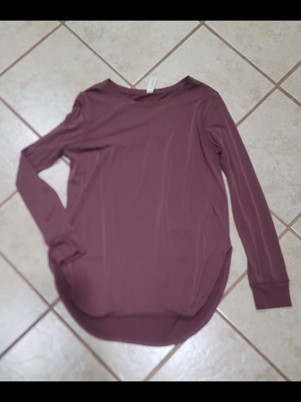 ZYIA Mauve Long-Sleeve Curved-Hem Top